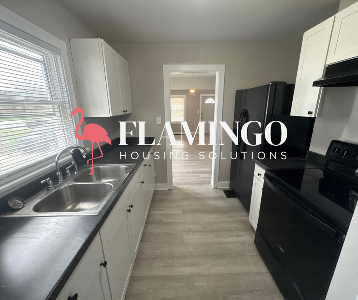 221 N Maple Ave - Photo 7 of 14