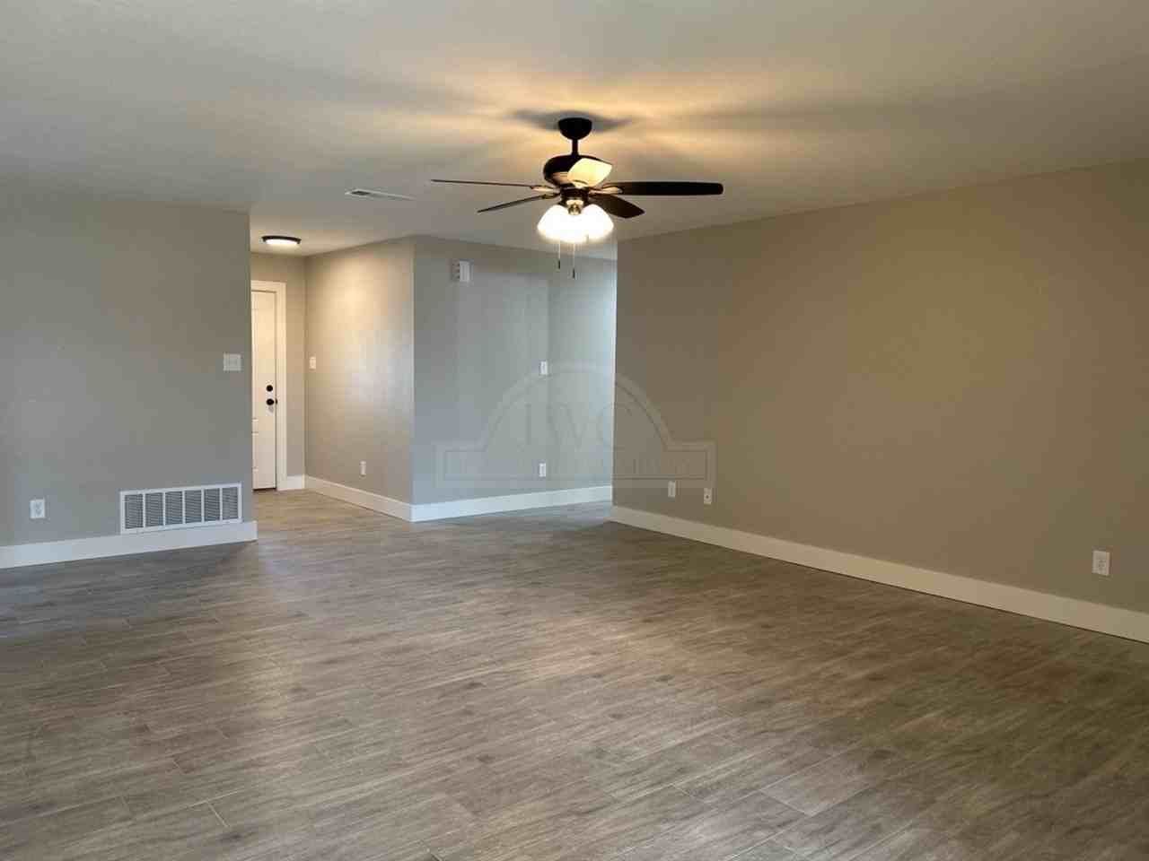 316 Timber Ridge Dr - Photo 6 of 37