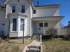 featured image of 901 E Washington St