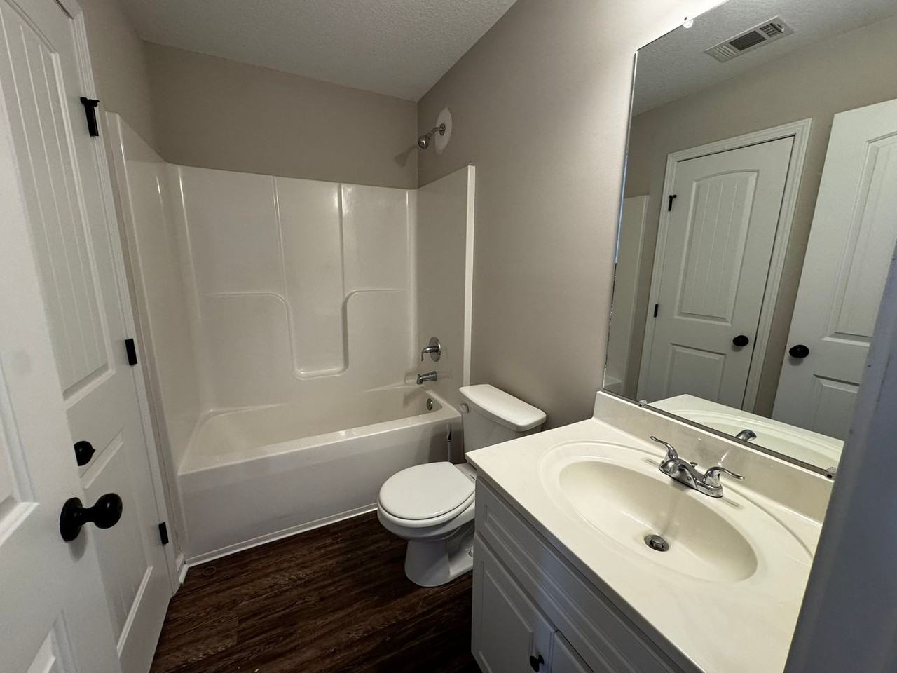 433 Andover Dr - Photo 3 of 6