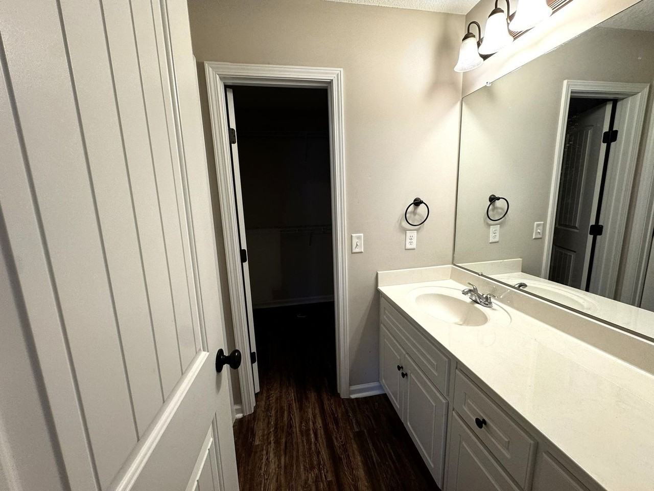 433 Andover Dr - Photo 5 of 6