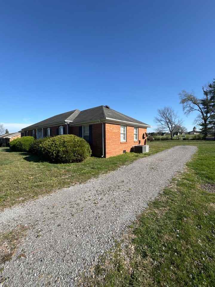 128 Cherokee Dock Rd - Photo 3 of 19