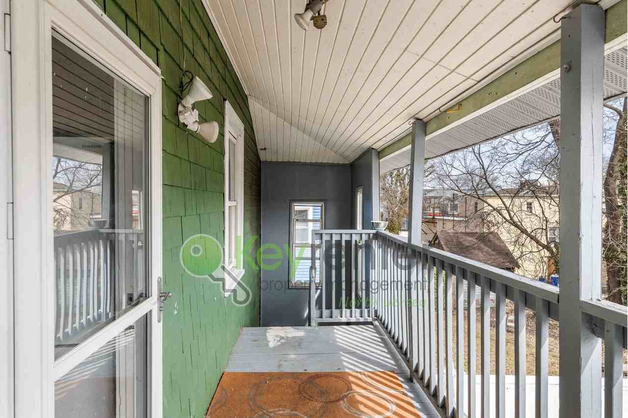 54 Mission St - Photo 5 of 15