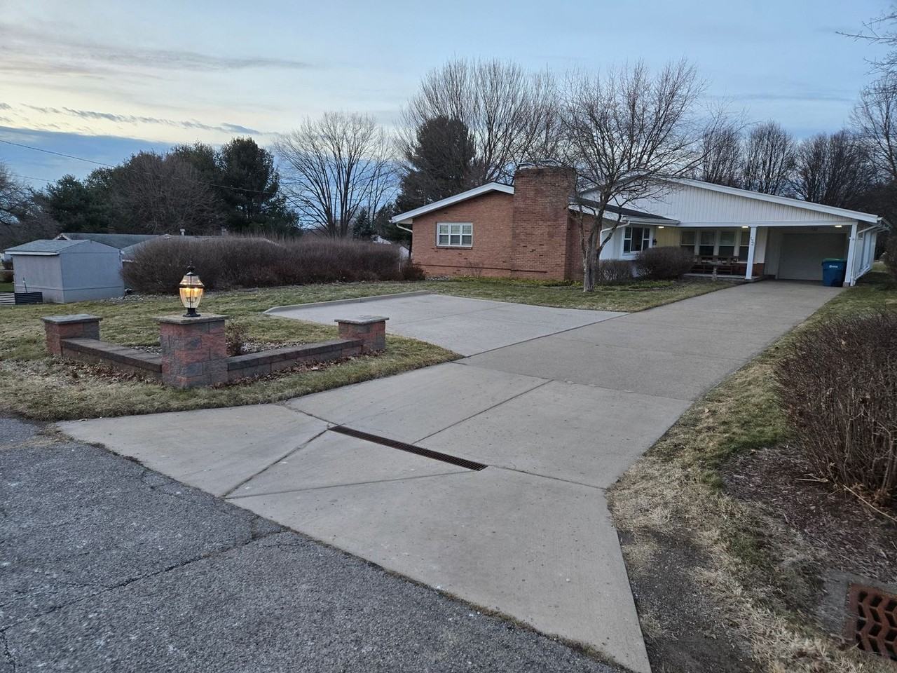 132 Corll St - Photo 2 of 50