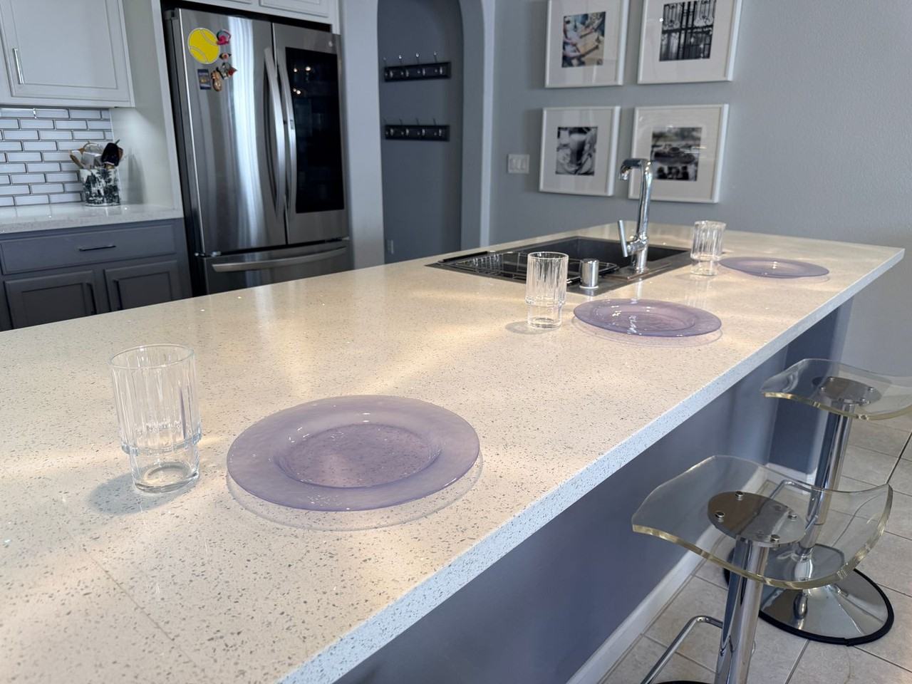 5469 Banfield Dr - Photo 4 of 44