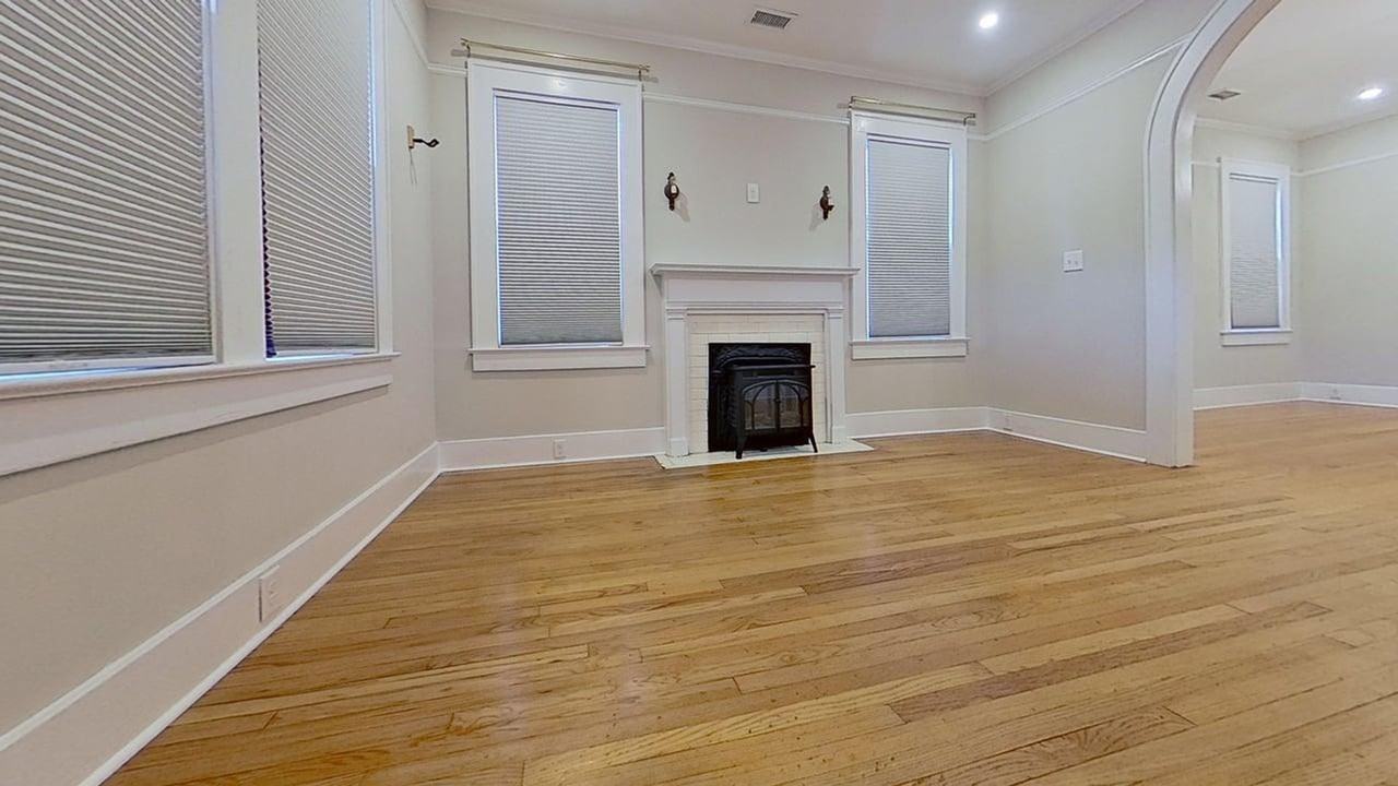323 Huger St - Photo 2 of 39