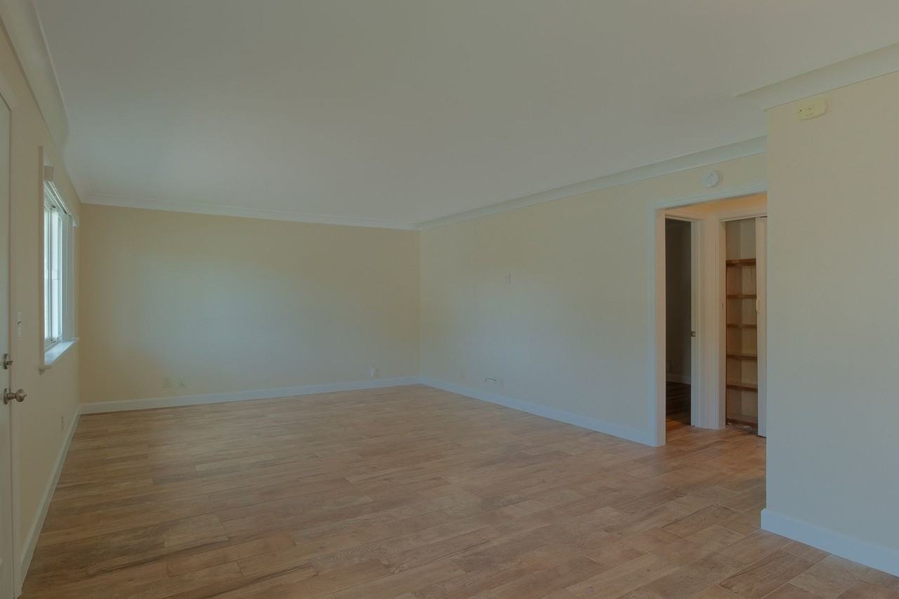 728 W Hemlock St - Photo 7 of 21