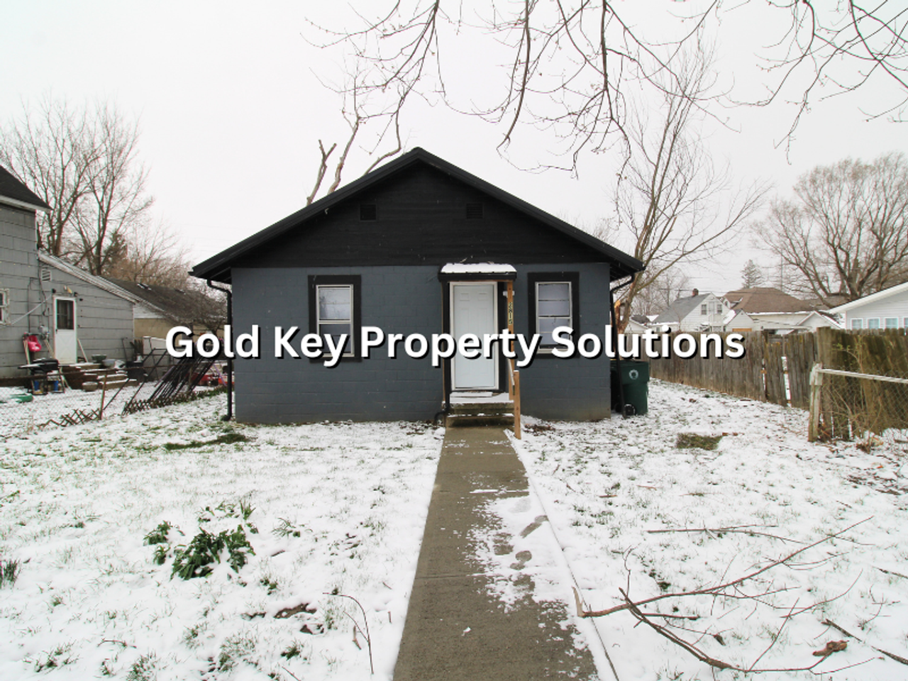 2815 S Elm St - Photo 3 of 15