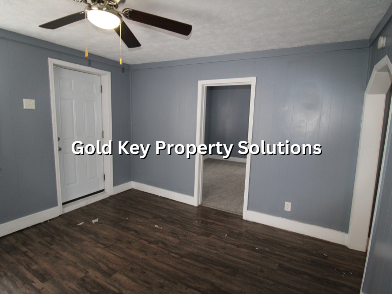 2815 S Elm St - Photo 7 of 15