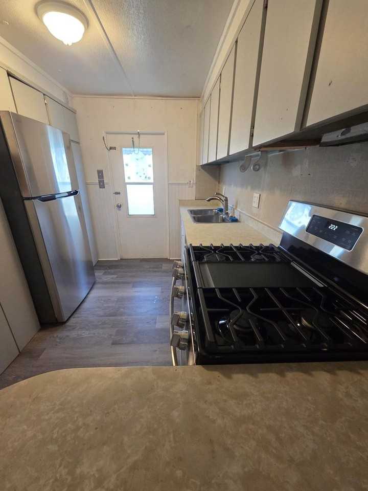 120 Lazy Ave - Photo 2 of 17