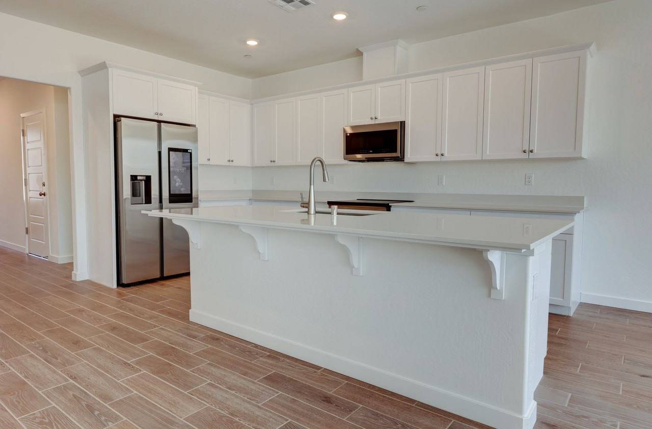 3433 N Gorma Ave - Photo 2 of 7