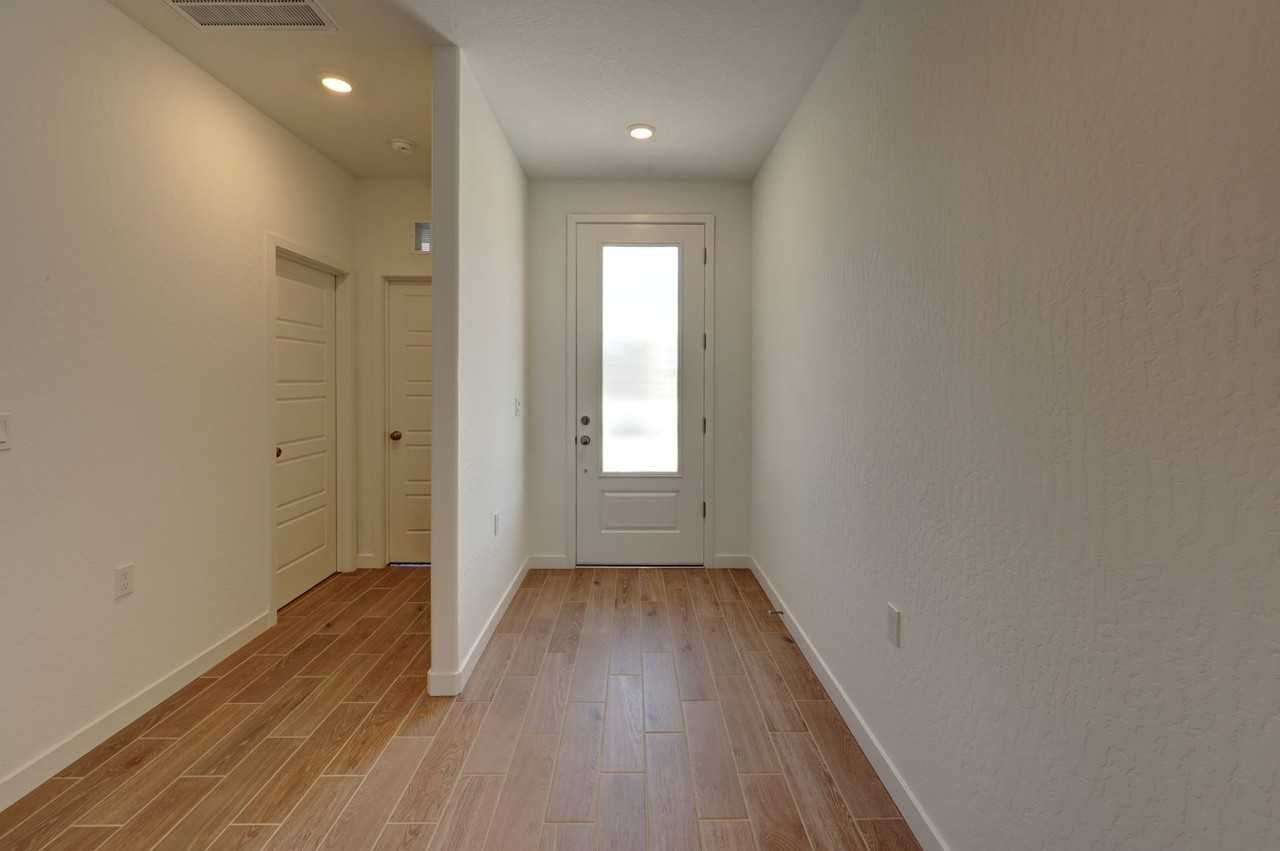 3433 N Gorma Ave - Photo 5 of 7