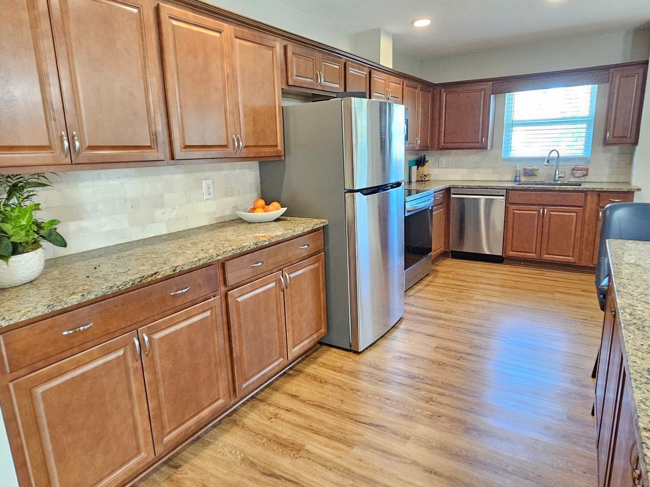 181 Stanford Rd - Photo 7 of 36