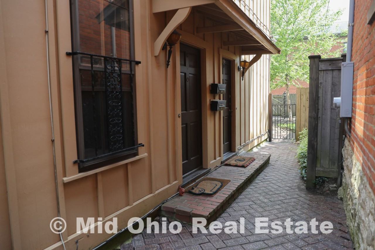 51 Stewart Ave - Photo 2 of 14