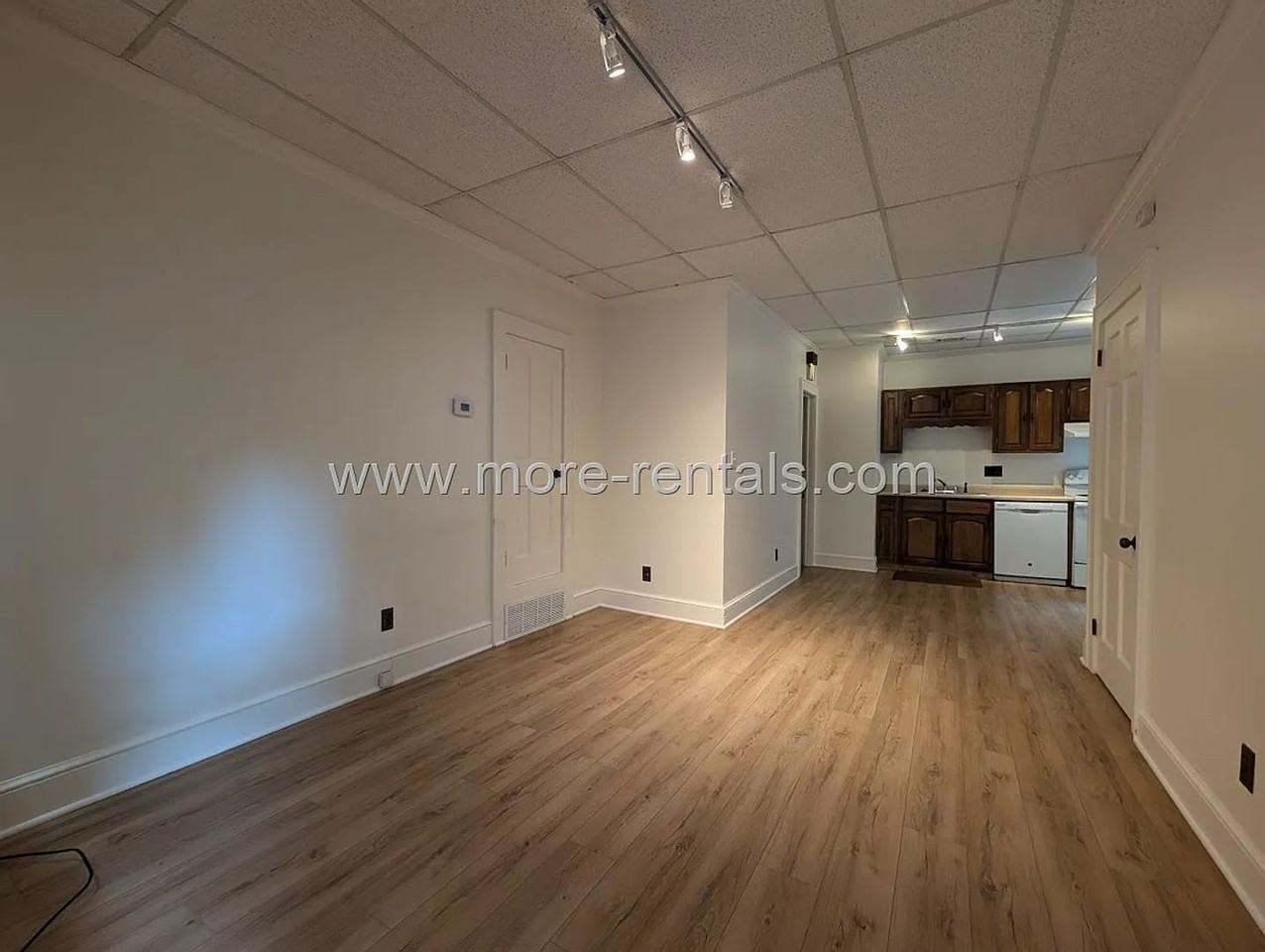 51 Stewart Ave - Photo 7 of 14