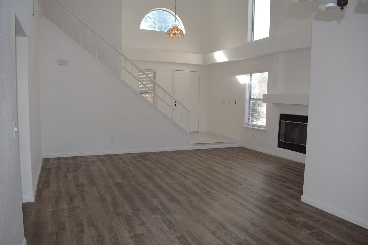 8165 La Almendra Way - Photo 3 of 25