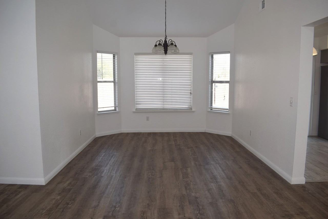 8165 La Almendra Way - Photo 4 of 25