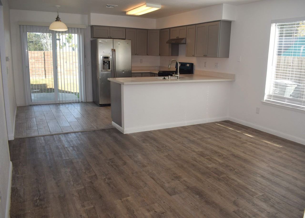 8165 La Almendra Way - Photo 7 of 25