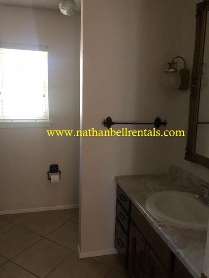 3415 Vagas Dr - Photo 3 of 11