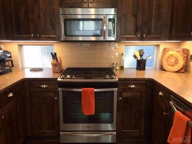 61055 Se Ambassador Dr - Photo 3 of 27