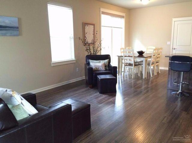 61055 Se Ambassador Dr - Photo 5 of 27