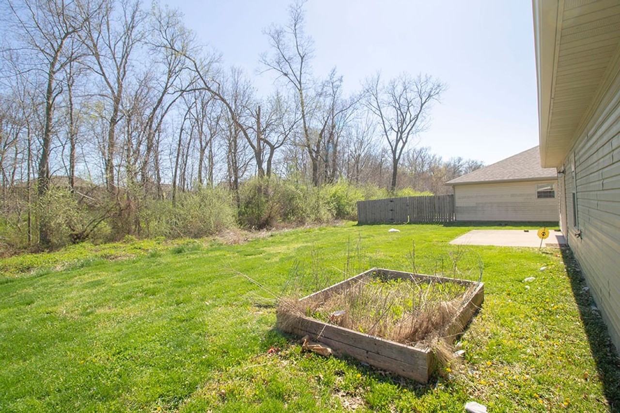 1524 Bodie Dr - Photo 7 of 36