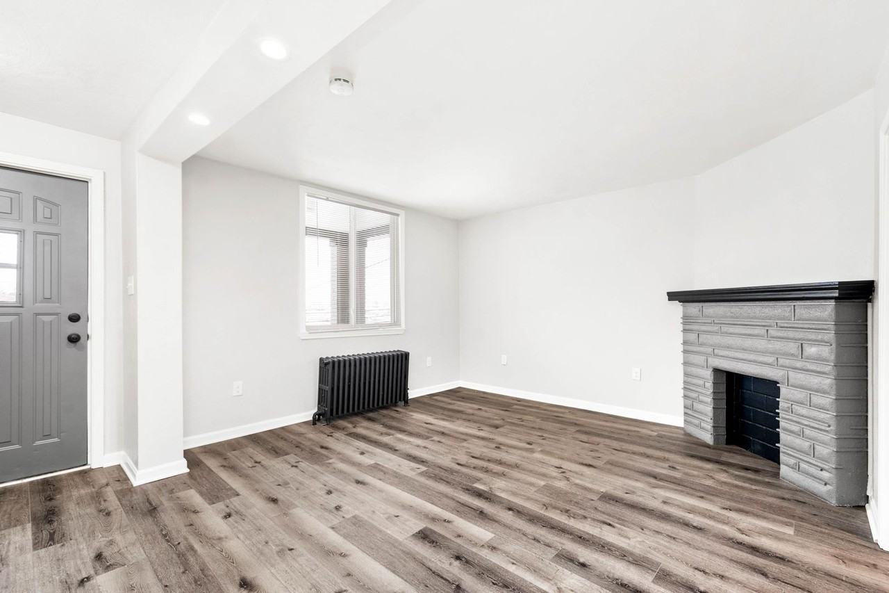 122 Kirk Ave - Photo 3 of 24