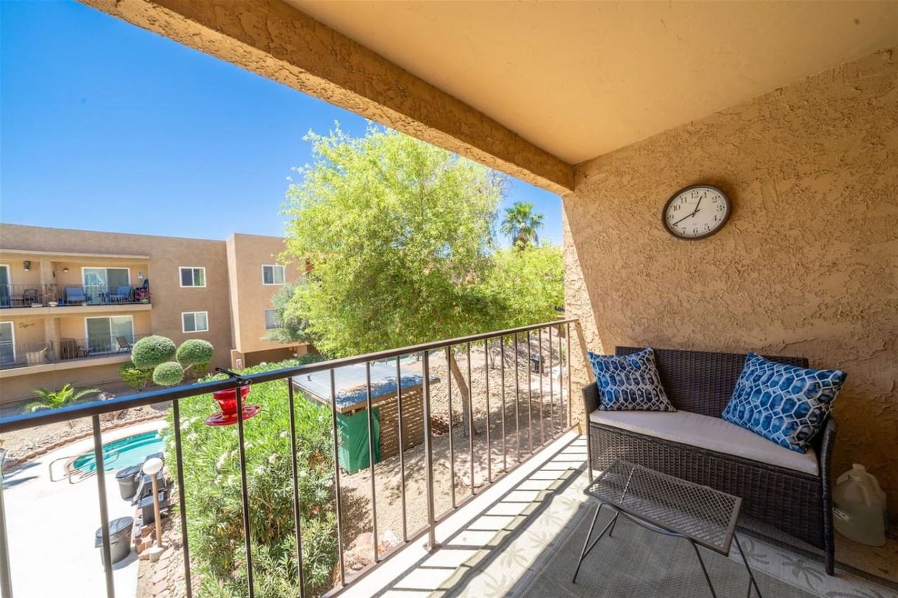 276 Lake Havasu Ave S