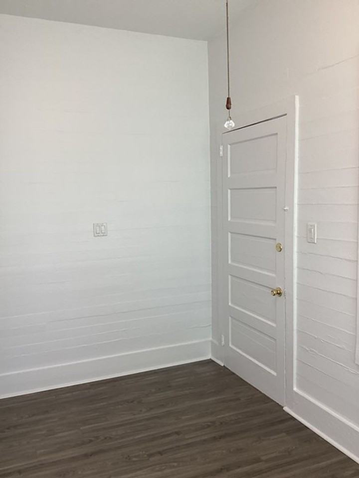 725 Southard St - Photo 3 of 18