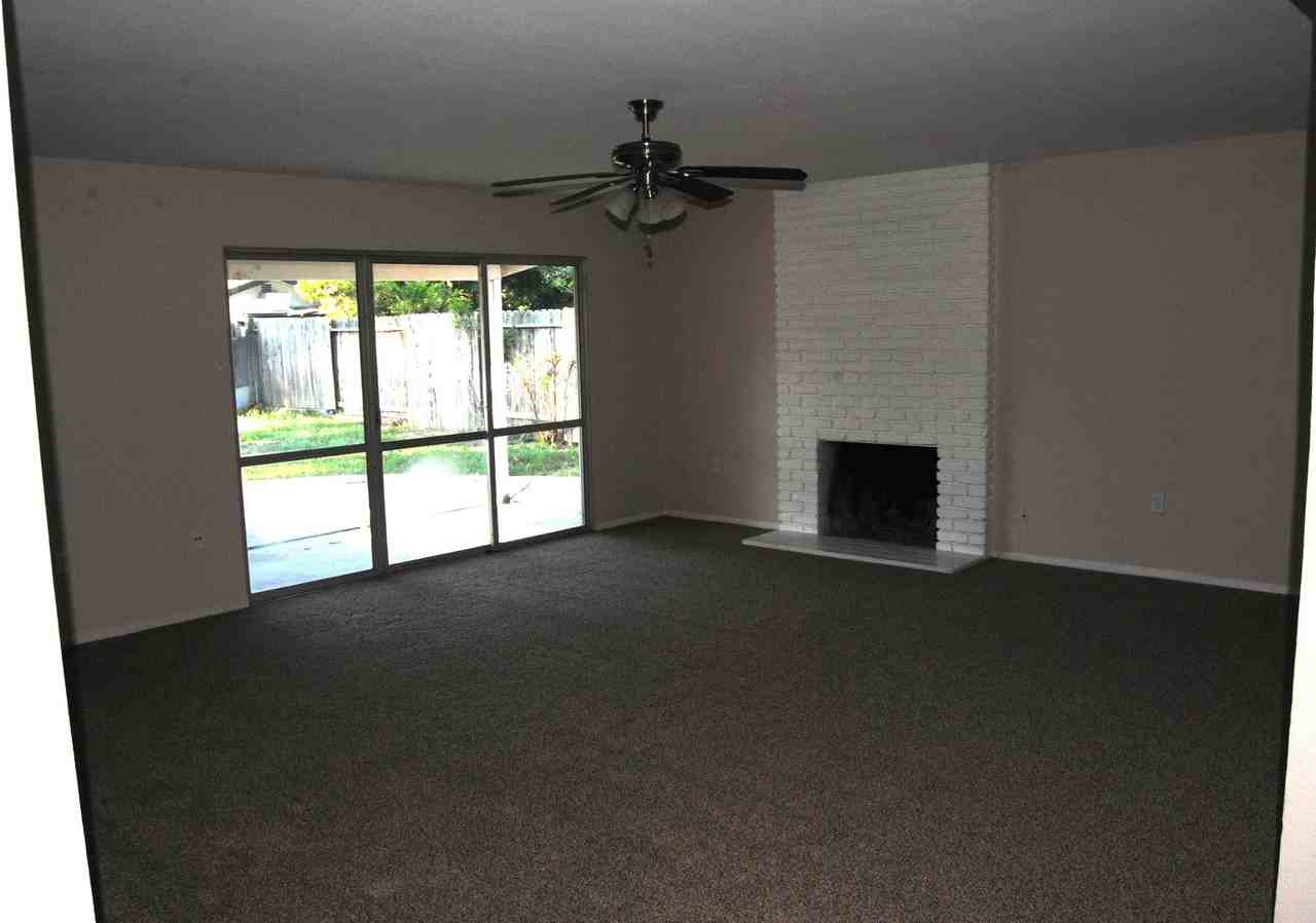 5701 Daggett Ave - Photo 2 of 15