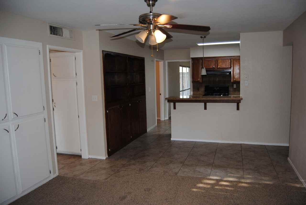 5701 Daggett Ave - Photo 7 of 15