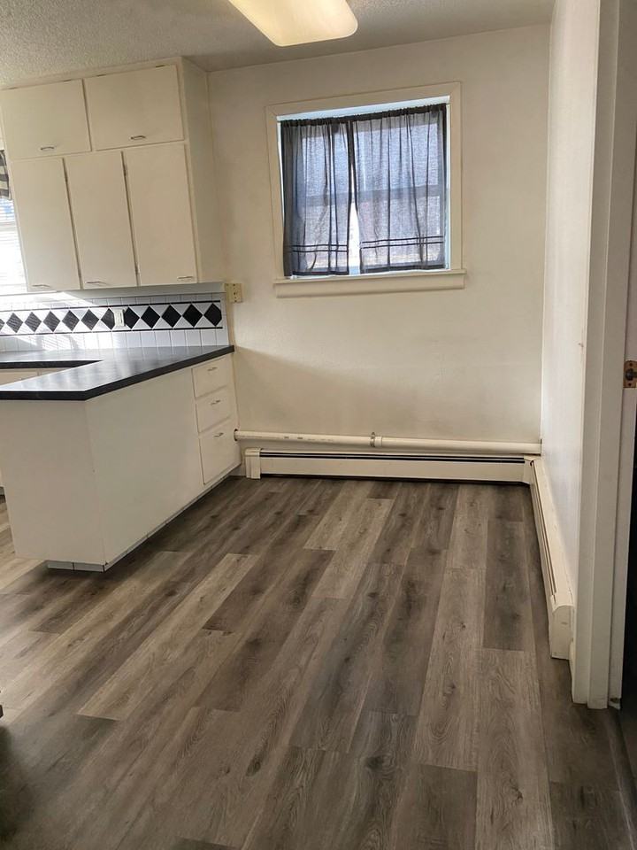 400 4th Ave Ne - Photo 2 of 12