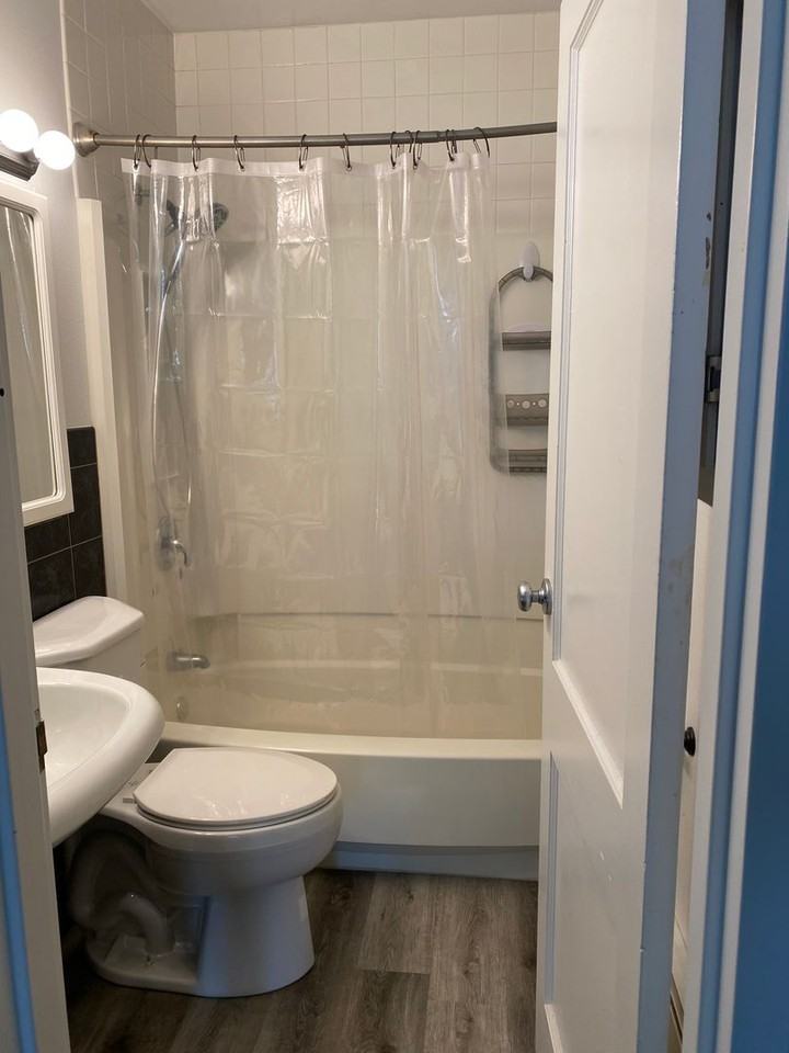 400 4th Ave Ne - Photo 6 of 12