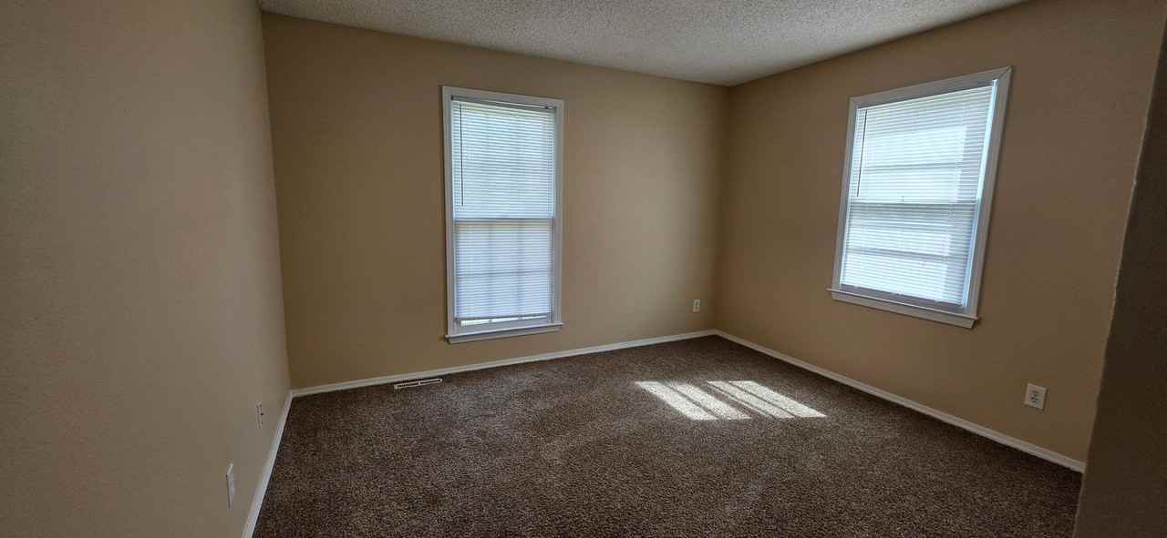 4065 S Meadowlark Dr - Photo 7 of 12