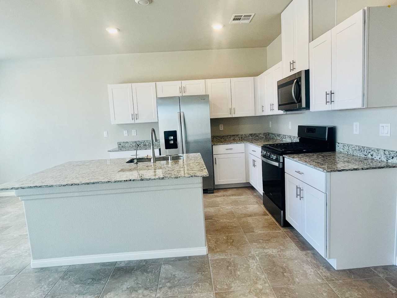 8932 Pelican Point St - Photo 5 of 31