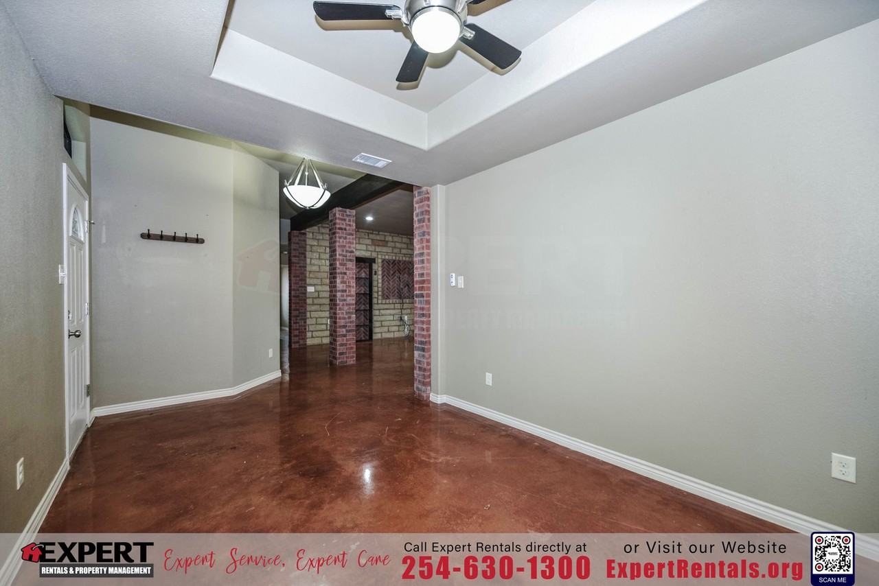 7100 Almond Dr - Photo 5 of 25