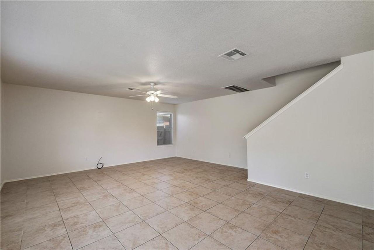 205 Spring Branch Loop - Photo 7 of 23