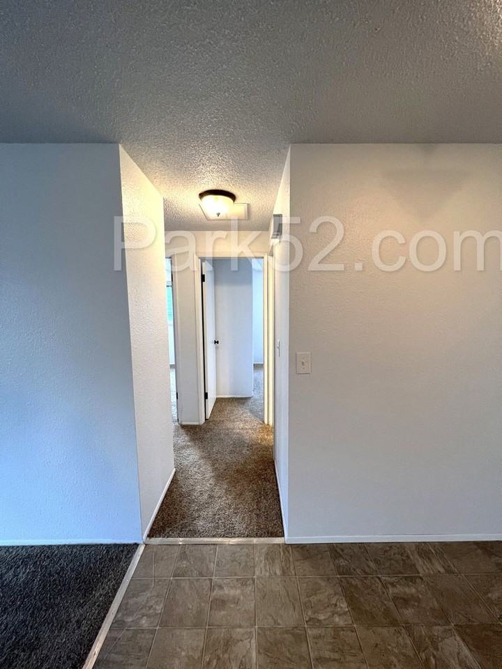 19316 Twinkle Dr E - Photo 6 of 15