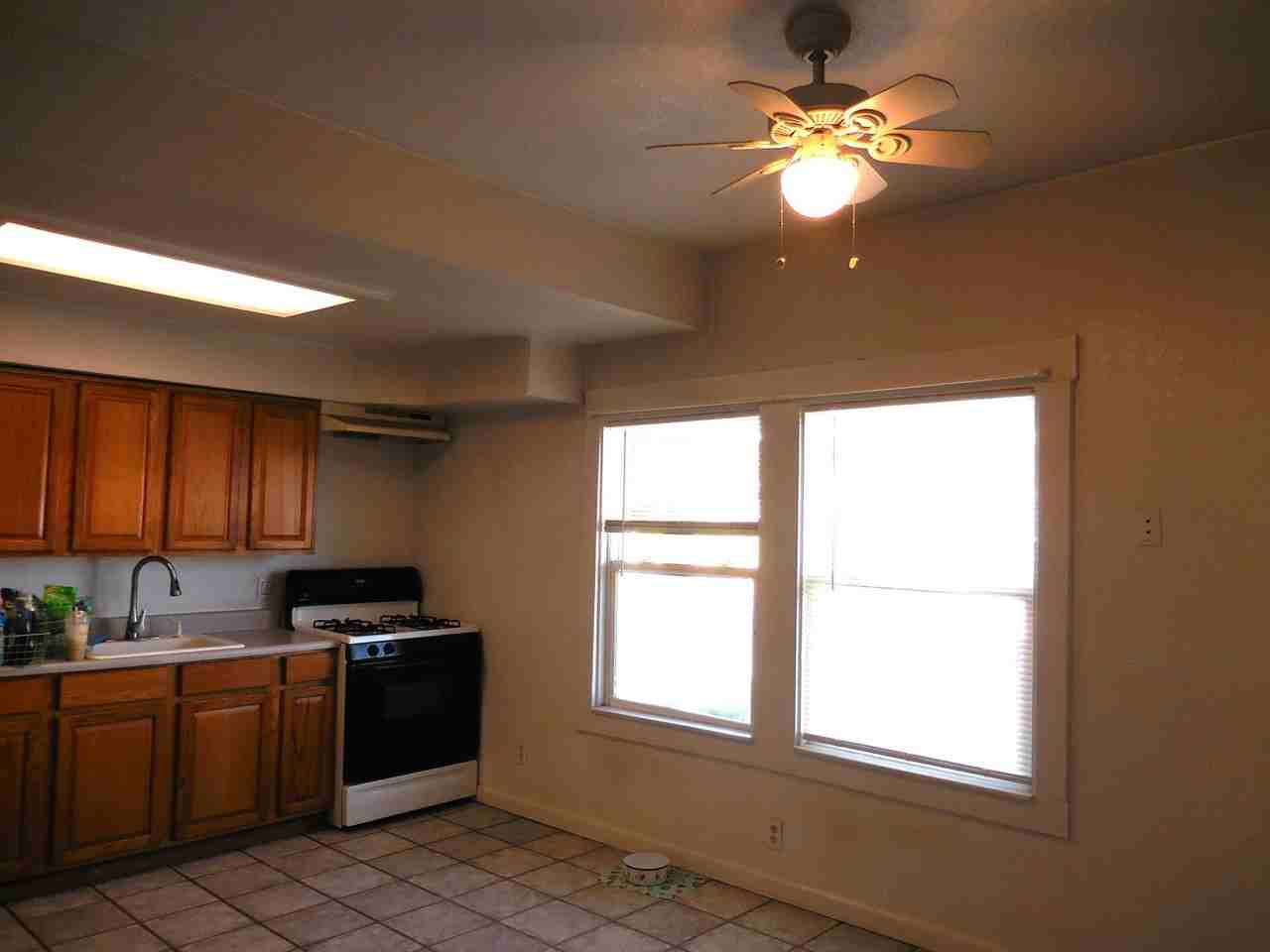 301 Santa Clara Ave - Photo 3 of 10