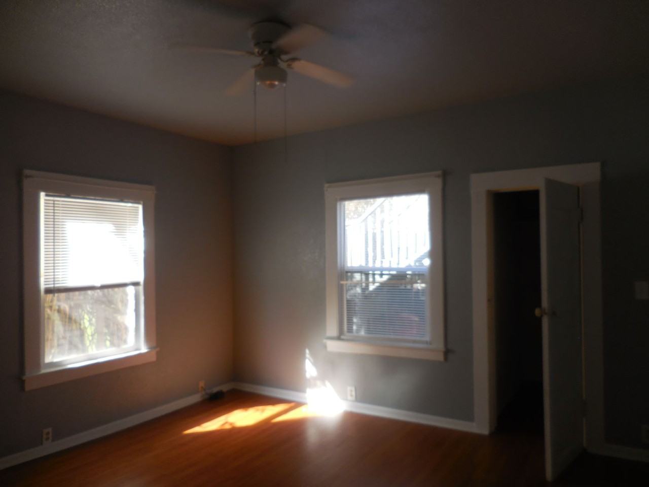 301 Santa Clara Ave - Photo 4 of 10