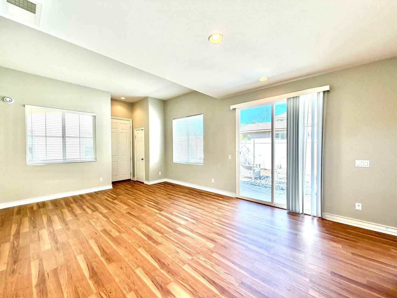 37239 Ascella Ln - Photo 4 of 38