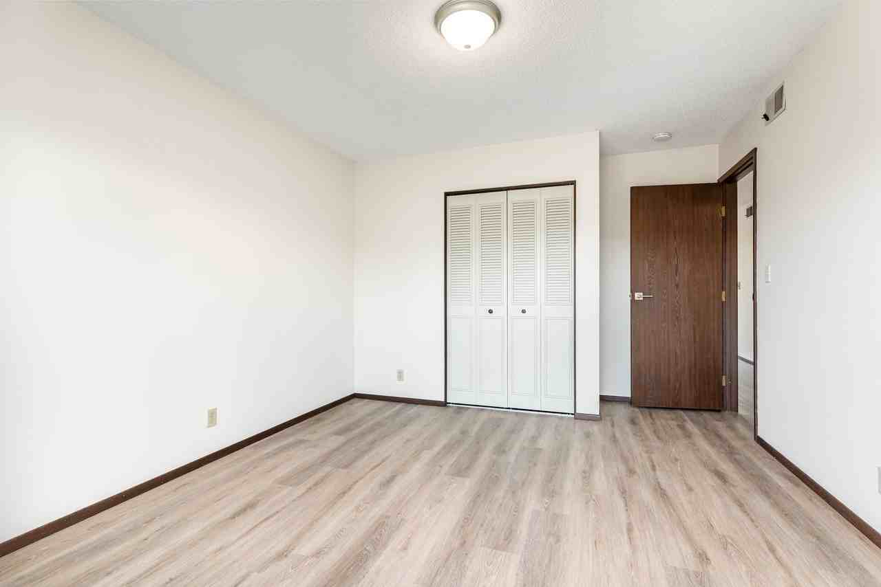 1301 Springfield Dr #3 - Photo 5 of 26