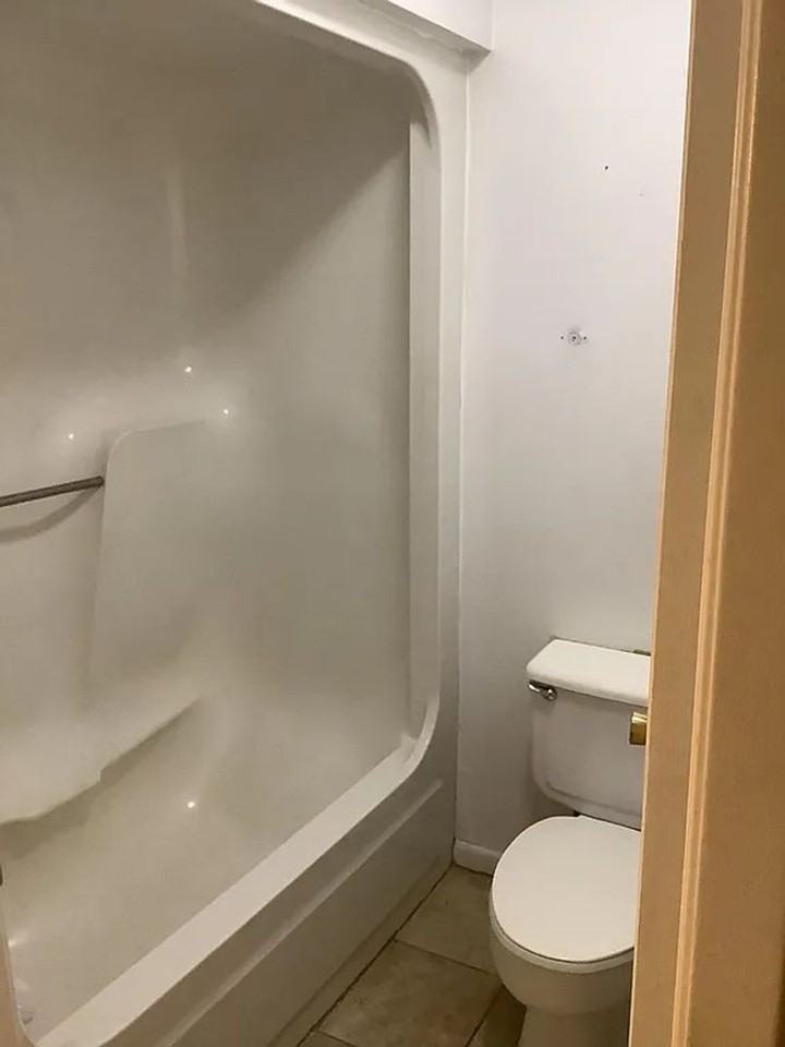 381 Windermere Blvd - Photo 5 of 6