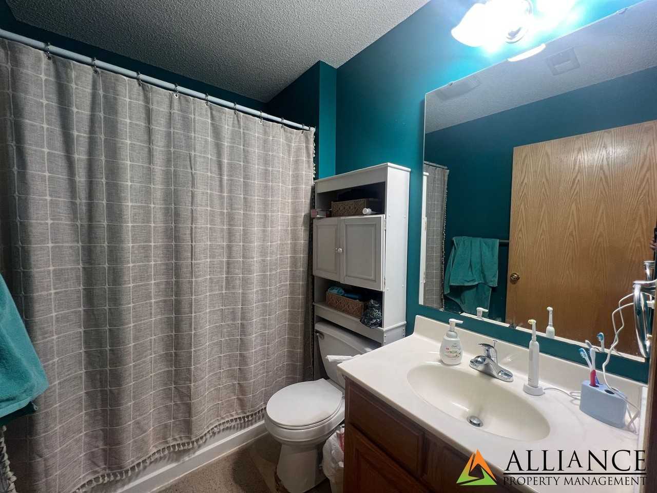 702 Goodrich Dr - Photo 6 of 12