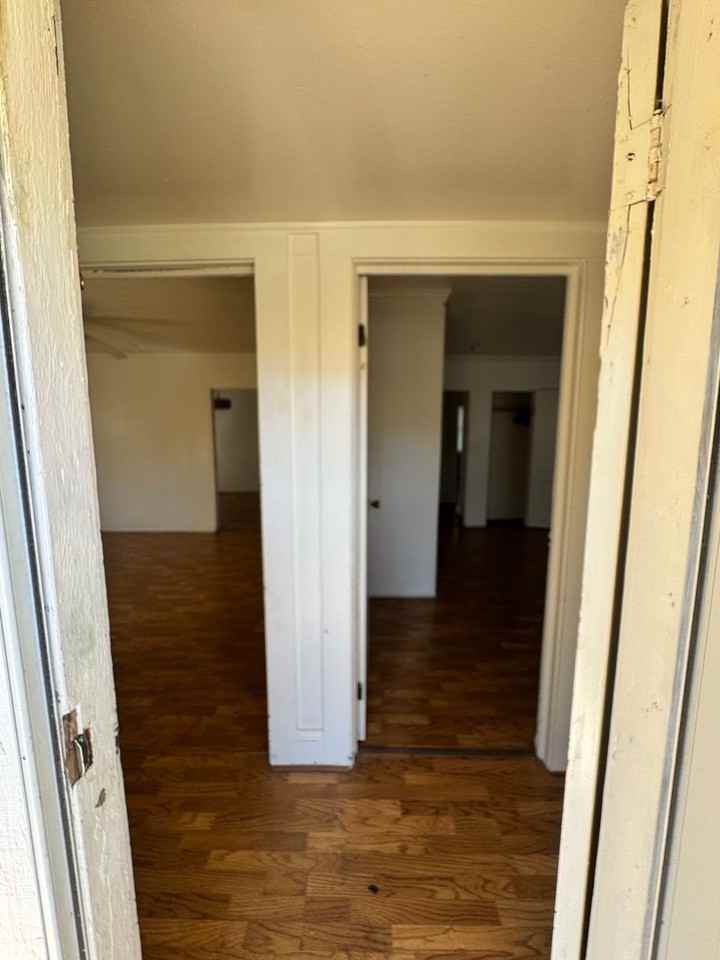 410 S Cansler St - Photo 4 of 29