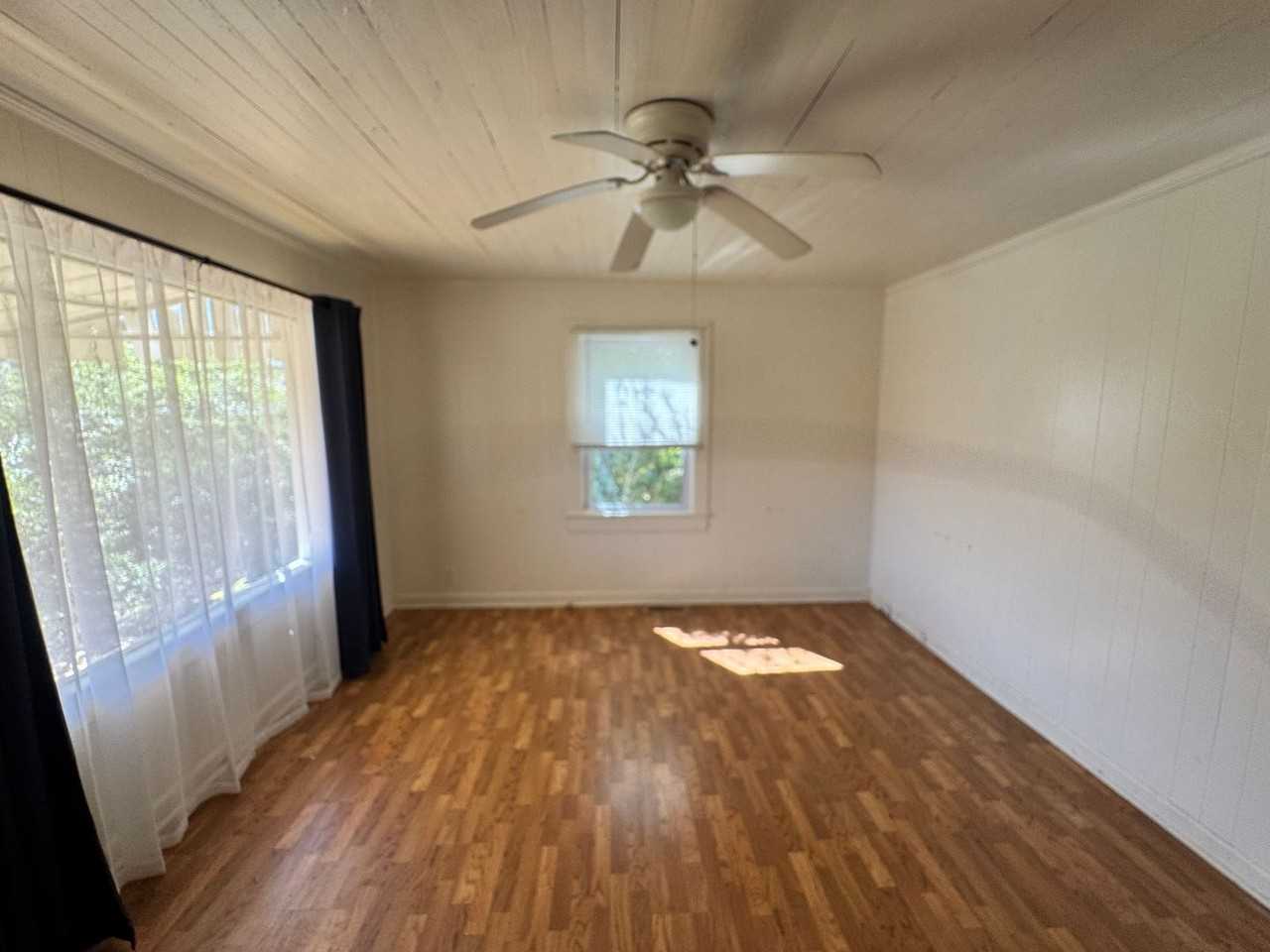 410 S Cansler St - Photo 5 of 29