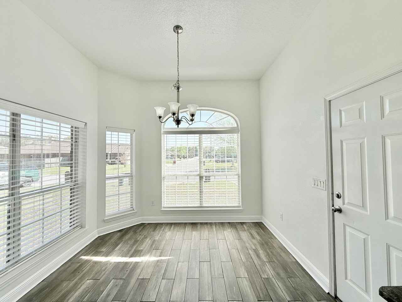 4766 Ashley Place Blvd - Photo 5 of 15