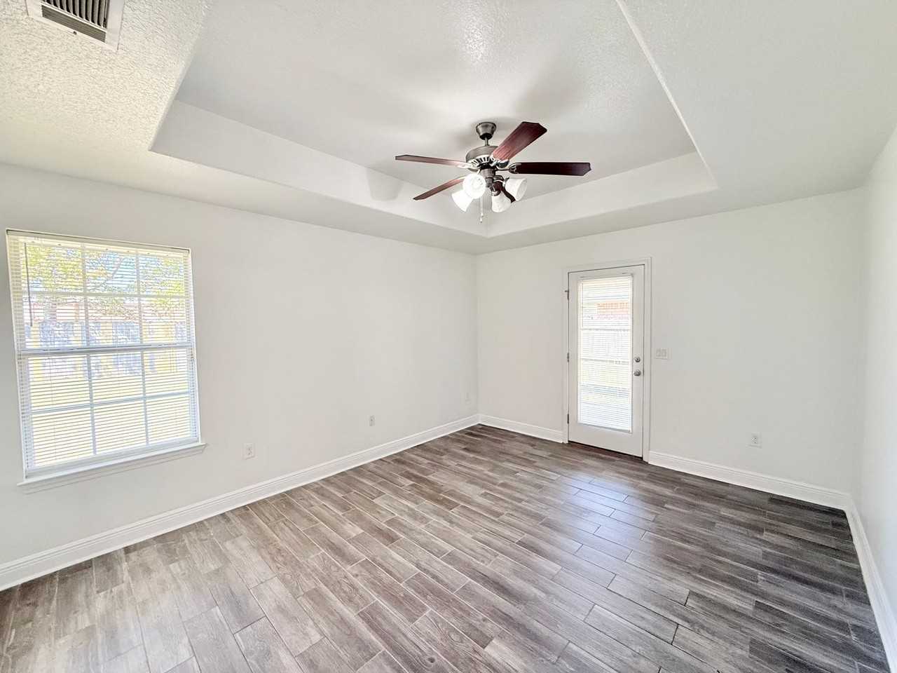 4766 Ashley Place Blvd - Photo 6 of 15