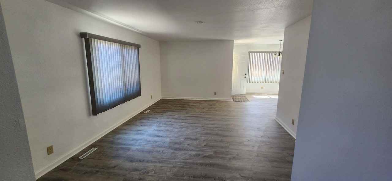 148 Douglas Ln - Photo 2 of 14