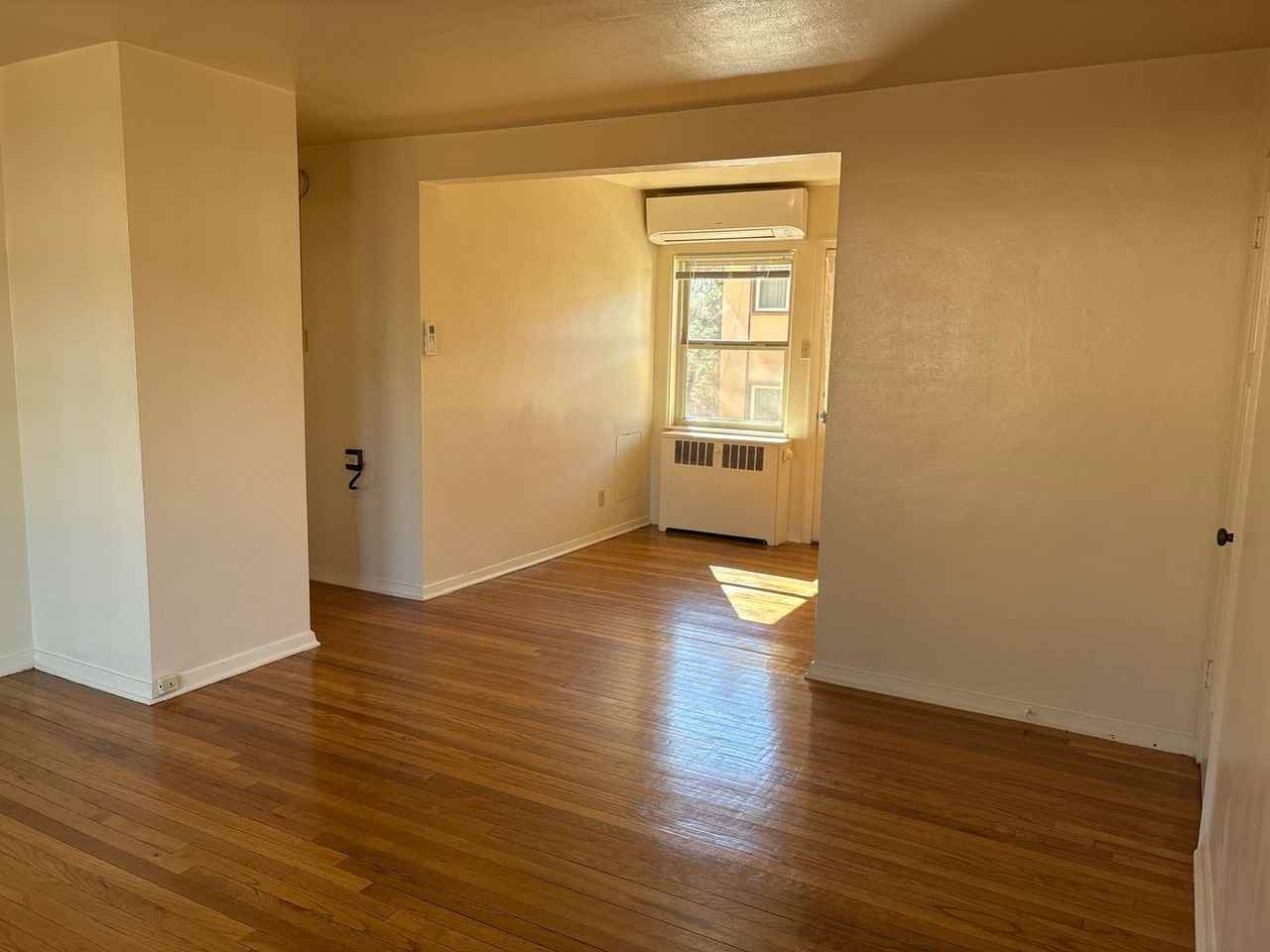 Chapel Apartments - Photo 2 of 18